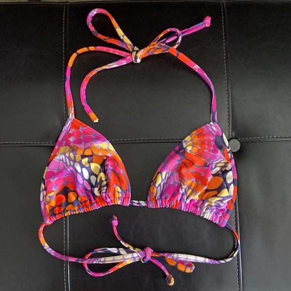 String Bikini Top - Picture 11 of 11